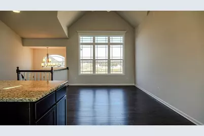 8240 Dylan Drive, Merrillville, IN 46410 - Photo 6