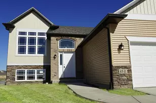 8240 Dylan Dr, Merrillville, IN 46410 - Photo 2