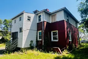 624 Jefferson St, Gary, IN 46402 - Photo 4