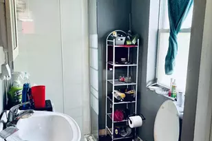 624 Jefferson St, Gary, IN 46402 - Photo 10