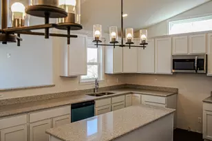 8246 Dylan Dr, Merrillville, IN 46410 - Photo 6