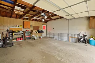 9307 Grace St, Highland, IN 46322 - Photo 32