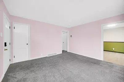 602 S 35th Street, South Bend, IN 46615 - Photo 6