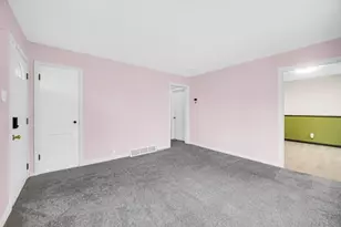 602 S 35th St, South Bend, IN 46615 - Photo 6