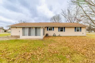 601 Post St, Wanatah, IN 46390 - Photo 8