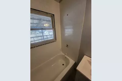 2412 Bramble Way, Anderson, IN 46011 - Photo 22