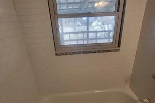 2412 Bramble Way, Anderson, IN 46011 - Photo 18