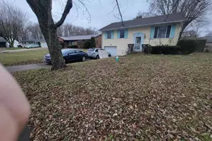 2412 Bramble Way, Anderson, IN 46011 - Photo 8