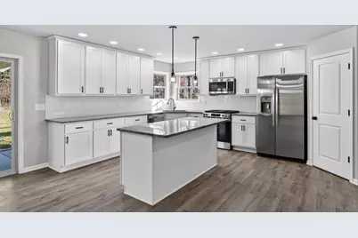 1611 Elderberry Street SE, Demotte, IN 46310 - Photo 12