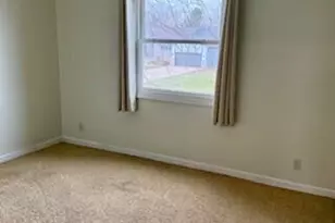 1355 Gilleevan Dr, Valparaiso, IN 46385 - Photo 10