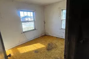 2244 Kentucky St, Gary, IN 46407 - Photo 6