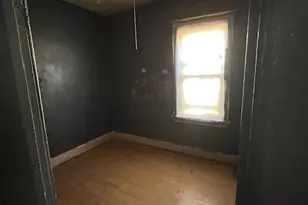 1576 W Taft St, Gary, IN 46404 - Photo 6