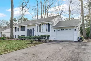 342 Hawthorne Dr, Michigan City, IN 46360 - Photo 2