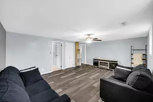 342 Hawthorne Dr, Michigan City, IN 46360 - Photo 12