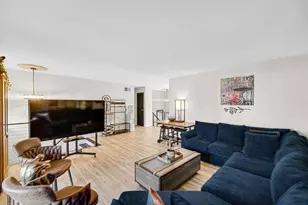 342 Hawthorne Dr, Michigan City, IN 46360 - Photo 4