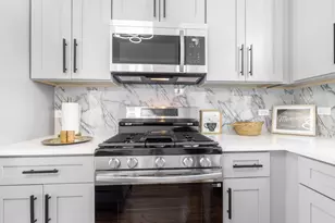 419 Cleveland St, Gary, IN 46404 - Photo 12