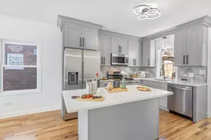 419 Cleveland St, Gary, IN 46404 - Photo 10