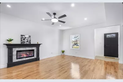 419 Cleveland Street, Gary, IN 46404 - Photo 4