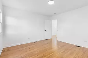 419 Cleveland St, Gary, IN 46404 - Photo 26