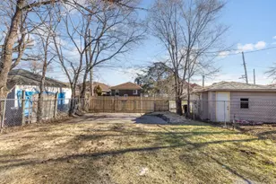 419 Cleveland St, Gary, IN 46404 - Photo 38