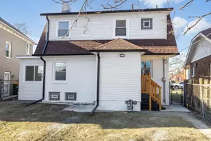 419 Cleveland St, Gary, IN 46404 - Photo 40