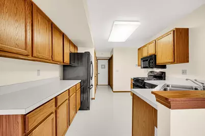 633 W 94th Court, Crown Point, IN 46307 - Photo 10