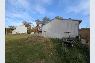 6472 W US Highway 30, Wanatah, IN 46390 - Photo 22