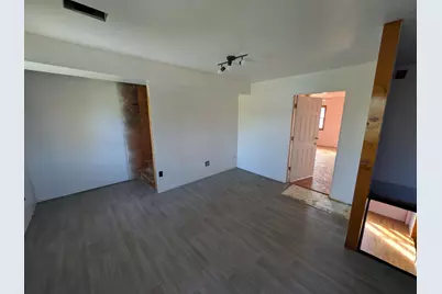 6472 W US Highway 30, Wanatah, IN 46390 - Photo 10