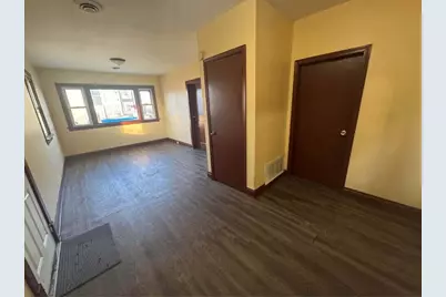 105 E 39th Avenue, Gary, IN 46409 - Photo 8