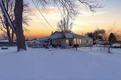 2901 New York Street, Lake Station, IN 46405 - Photo 12