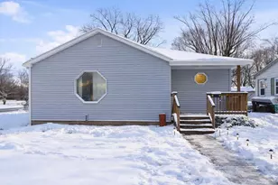 2901 New York St, Lake Station, IN 46405 - Photo 1