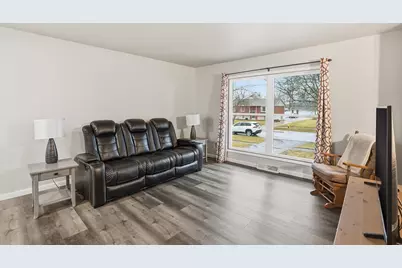 715 Cheyenne Drive, Lowell, IN 46356 - Photo 6