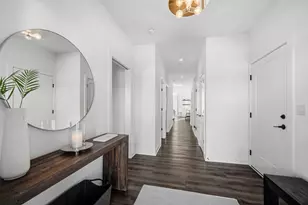 306 W Prairie Ln, Valparaiso, IN 46385 - Photo 4