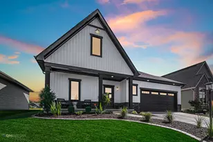 306 W Prairie Ln, Valparaiso, IN 46385 - Photo 1