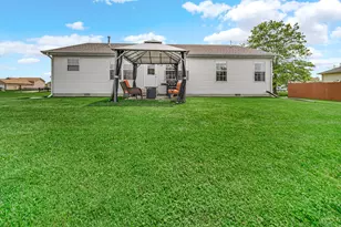 566 Fox Burrow Ct, Valparaiso, IN 46385 - Photo 20