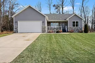 1537 N Timberlyn Dr, La Porte, IN 46350 - Photo 2