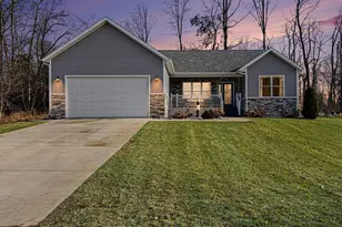 1537 N Timberlyn Dr, La Porte, IN 46350 - Photo 4