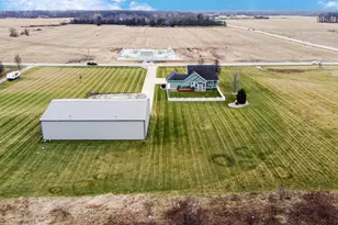 491 W Division Rd, Valparaiso, IN 46385 - Photo 10