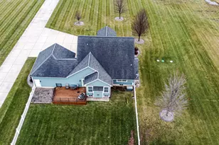 491 W Division Rd, Valparaiso, IN 46385 - Photo 8