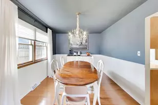 2530 Capri Dr, Schererville, IN 46375 - Photo 8