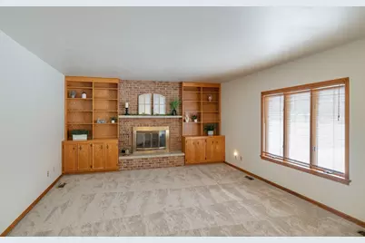 237 Blickview Drive, Schererville, IN 46375 - Photo 4