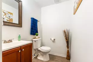 7636 Whitcomb St, Merrillville, IN 46410 - Photo 8