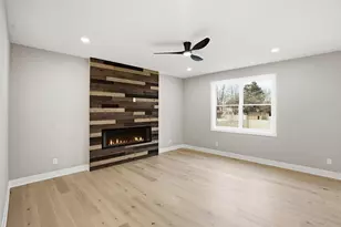 9141 Columbia Ave, Munster, IN 46321 - Photo 12