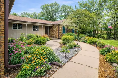 842 N 400 E, Valparaiso, IN 46383 - Photo 2