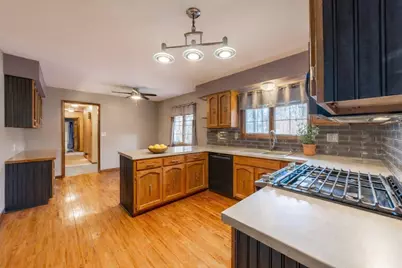 842 N 400 E, Valparaiso, IN 46383 - Photo 4