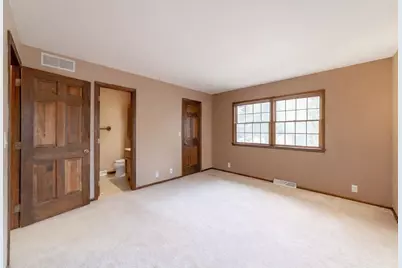 842 N 400 E, Valparaiso, IN 46383 - Photo 12