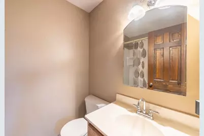 842 N 400 E, Valparaiso, IN 46383 - Photo 14