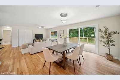 9102 W Valley Court, Michigan City, IN 46360 - Photo 6