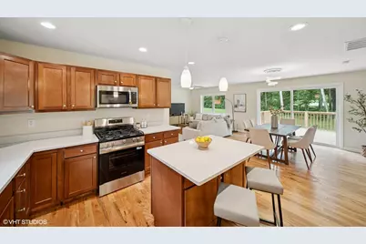 9102 W Valley Court, Michigan City, IN 46360 - Photo 12