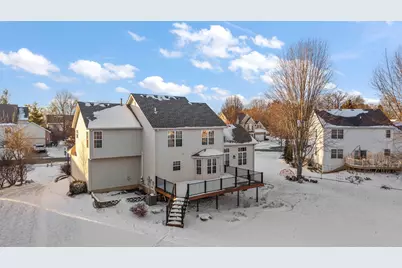 3204 Clairborne Crossing, Valparaiso, IN 46385 - Photo 4